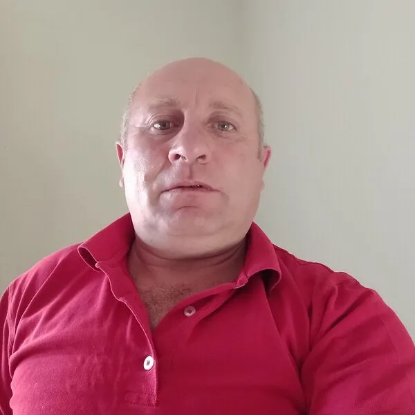 Ара